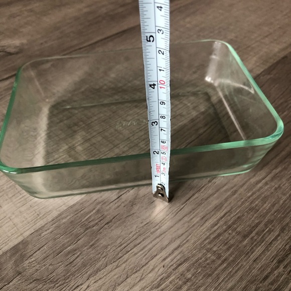Pyrex 3 cup rectangular glass container - Picture 4 of 4
